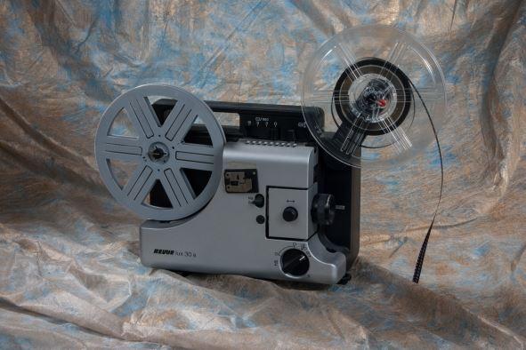 Revue Lux 30  a, Filmprojektor für Super 8 und 